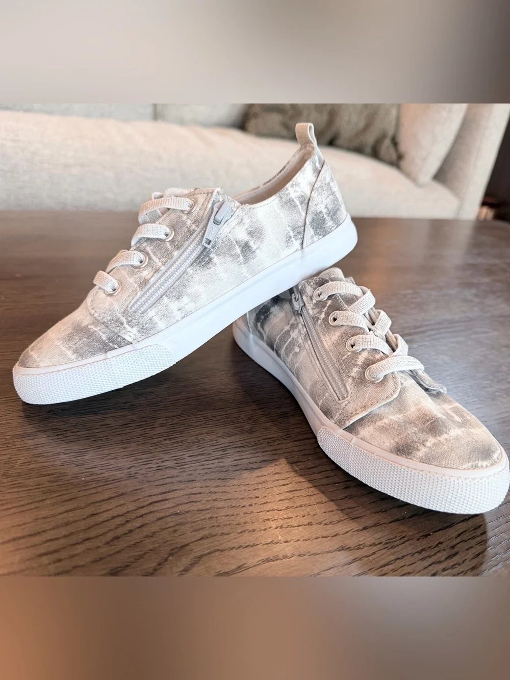 Kids Size 2 Casual Lace-Up Zip Sneaker - Gray Tie-Dye